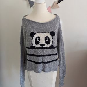 ✨Hollister Panda Grey Crop Top Sweater M/L